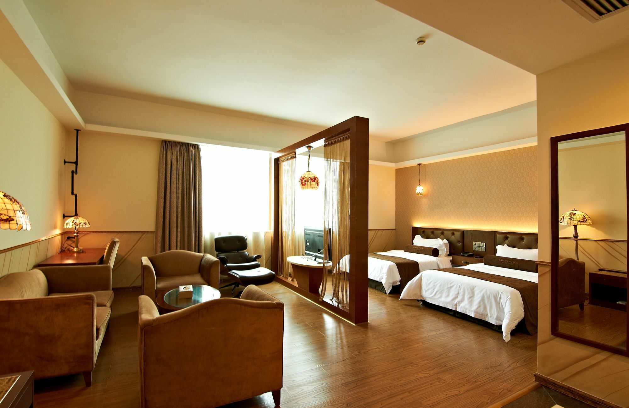James Joyce Coffetel Hotel Guangzhou Shi Jing City Square Branch Екстер'єр фото