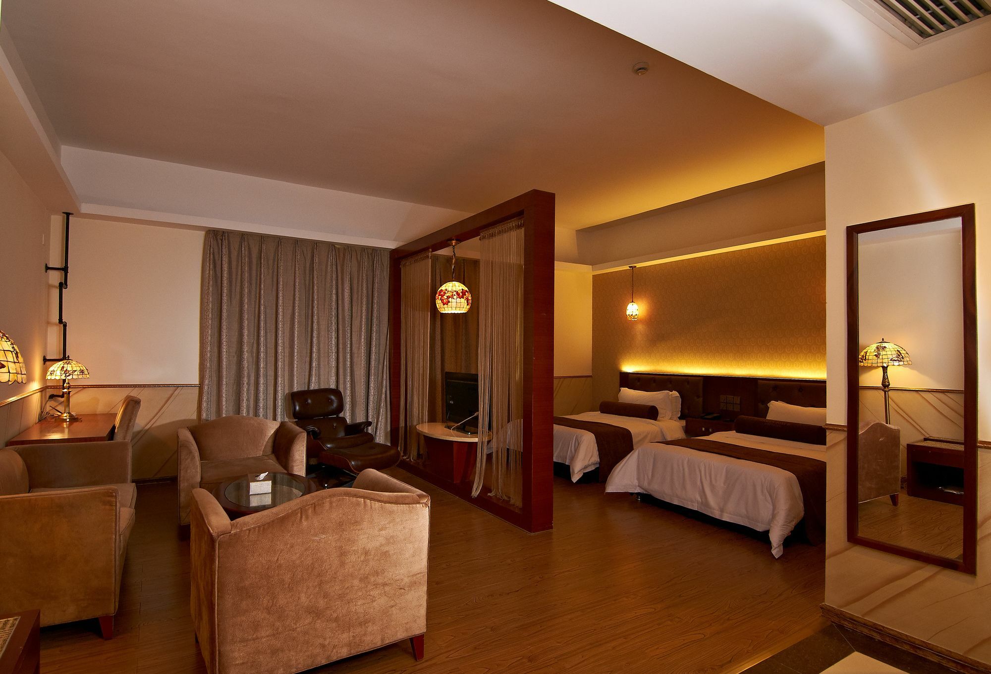 James Joyce Coffetel Hotel Guangzhou Shi Jing City Square Branch Екстер'єр фото